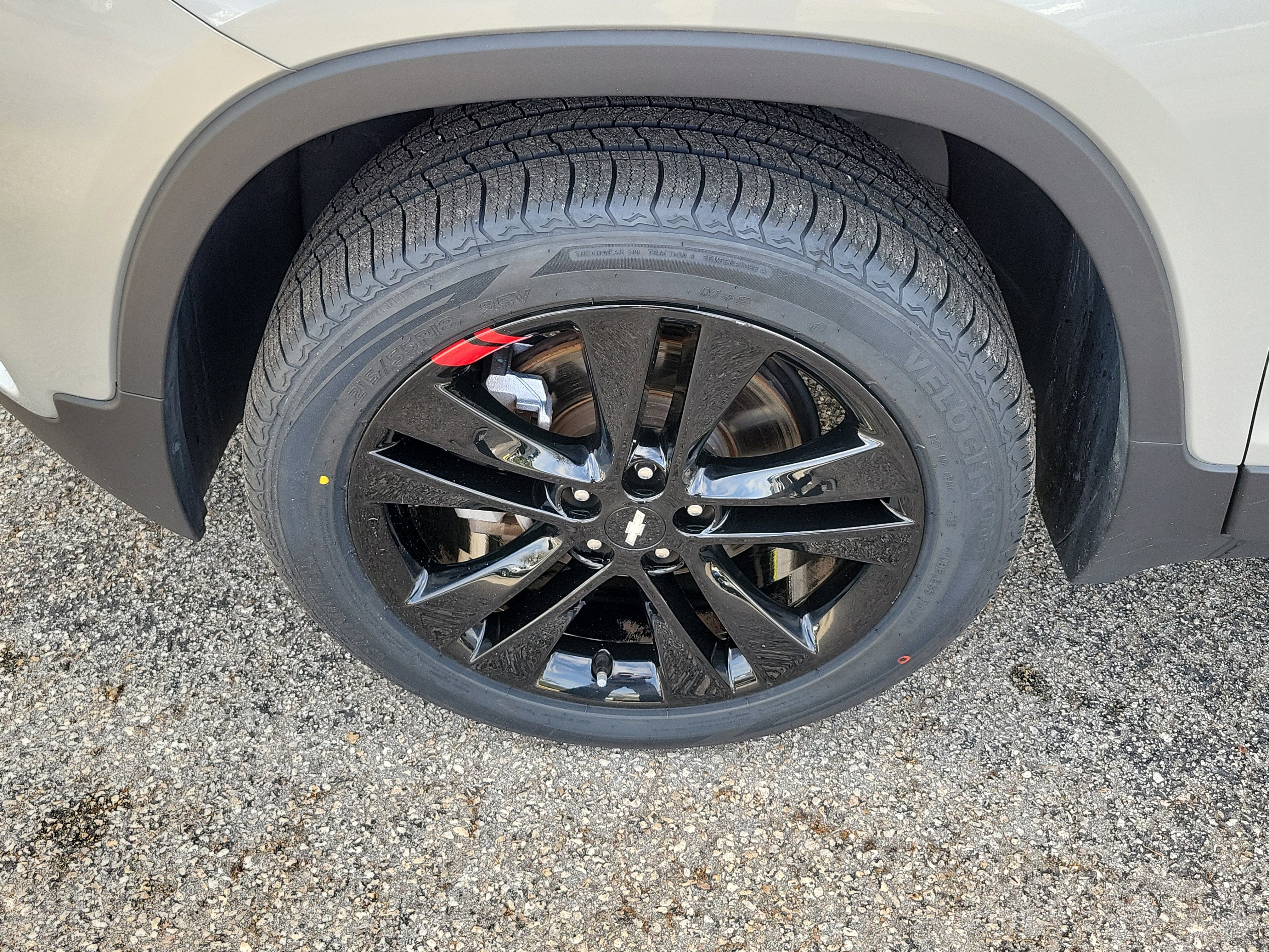 Used 2022 Chevrolet Trax LT w/ Redline Edition image 36