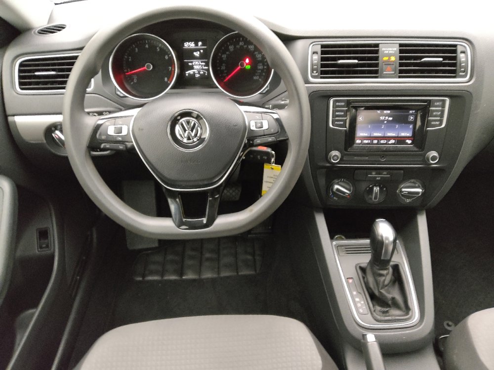 Used 2017 Volkswagen Jetta S image 22
