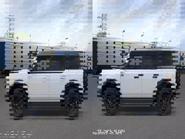 New 2025 Ford Bronco Outer Banks image 3