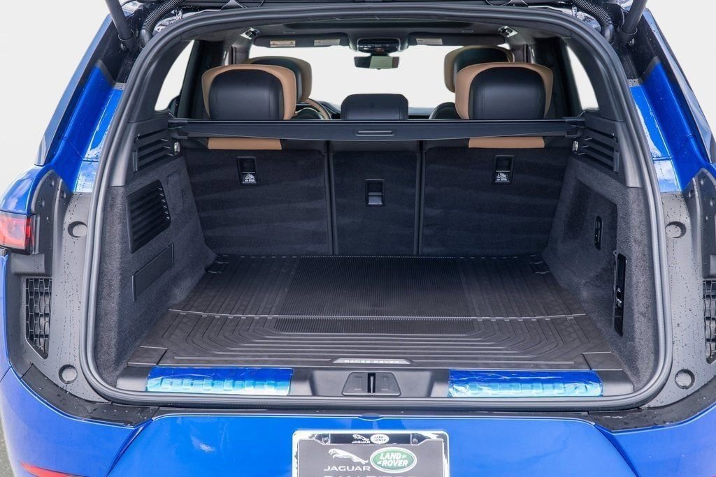 New 2025 Land Rover Range Rover Sport Autobiography AWD/4WD image 29