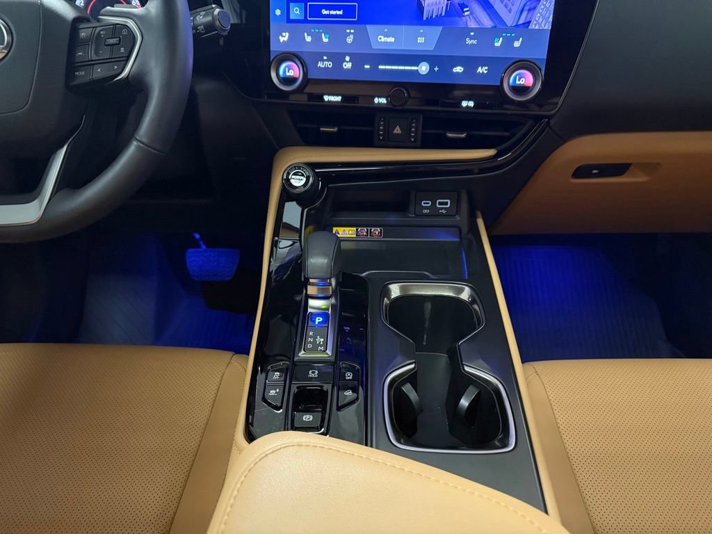 Used 2025 Lexus NX 350 AWD w/ Accessory Package (2T) image 13