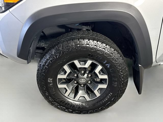 Certified 2023 Toyota Tacoma TRD Off-Road AWD/4WD image 4
