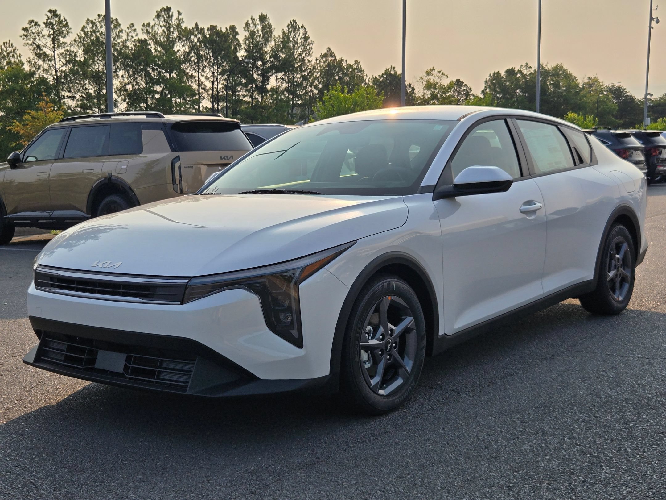 New 2026 Kia K4 FWD image 3