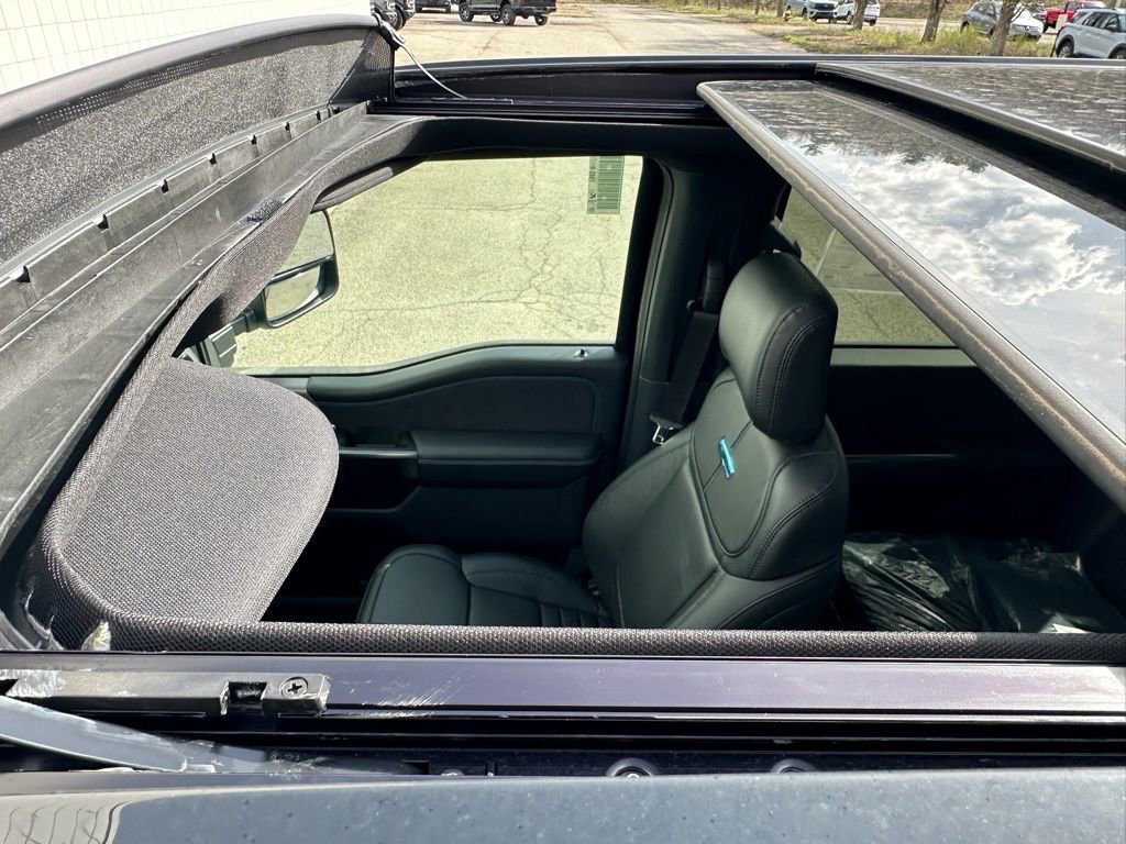 New 2026 Ford F250 Platinum image 7