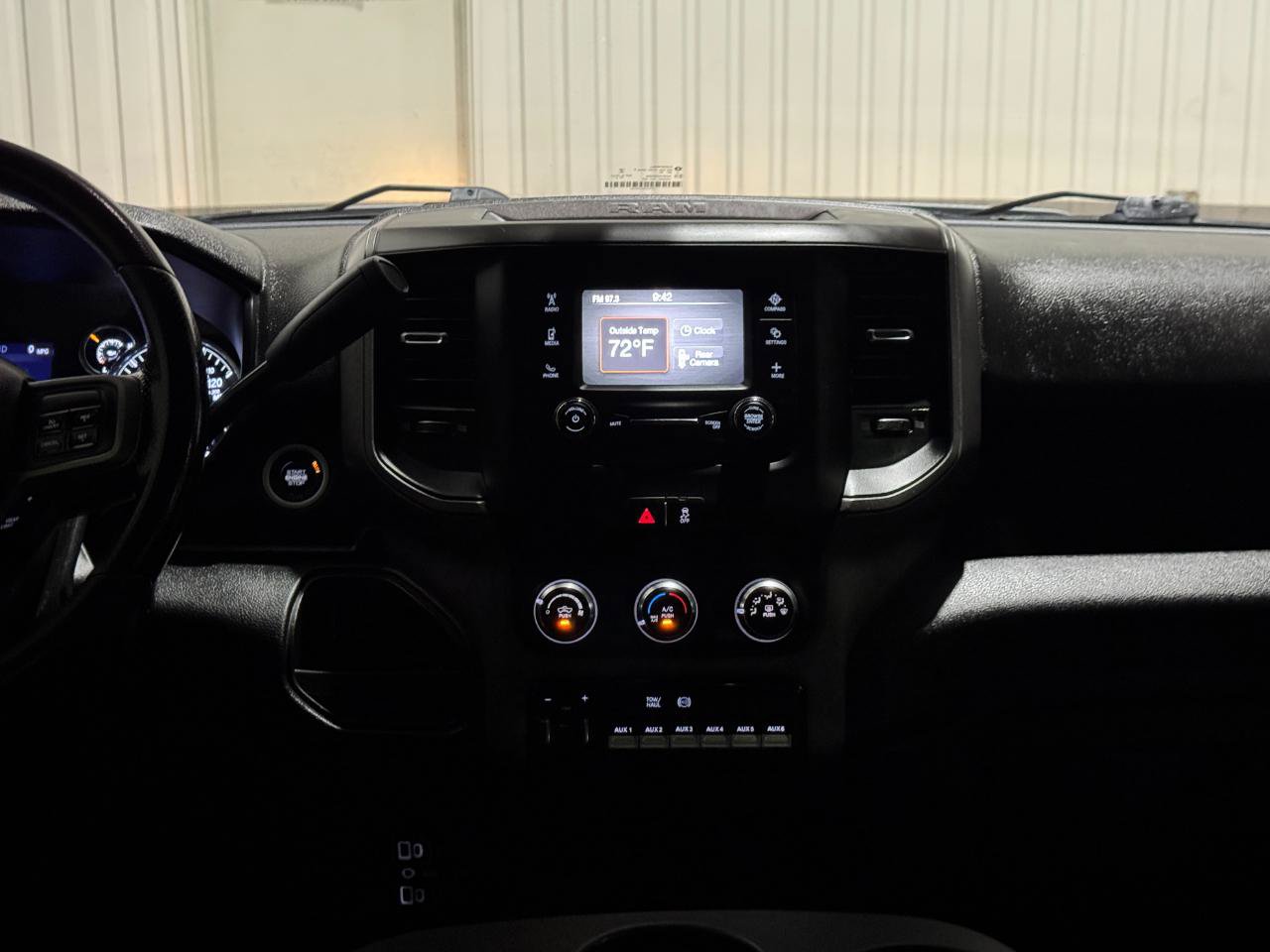 Used 2022 RAM 3500 Tradesman AWD/4WD image 21