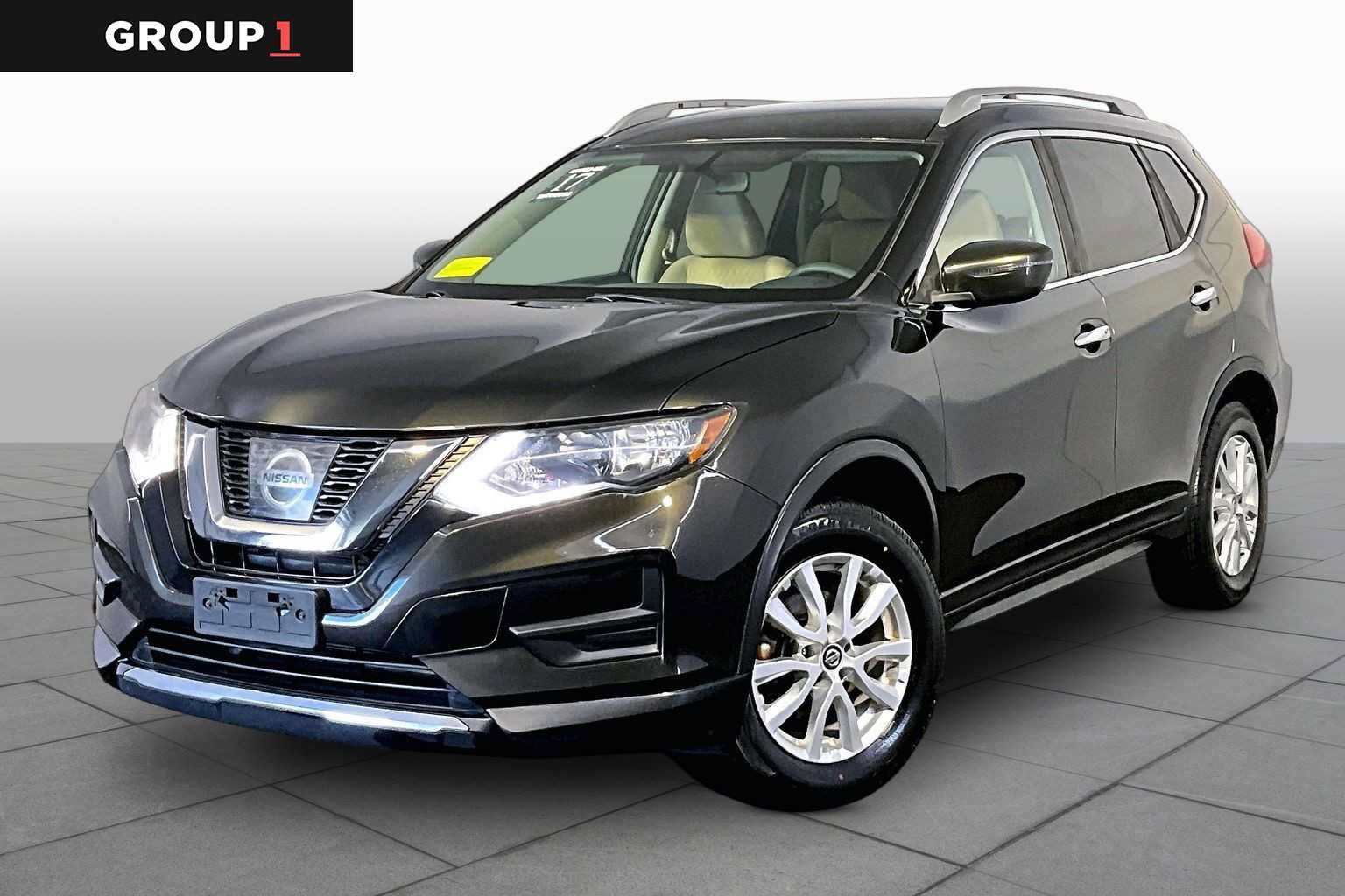 Used 2017 Nissan Rogue SV