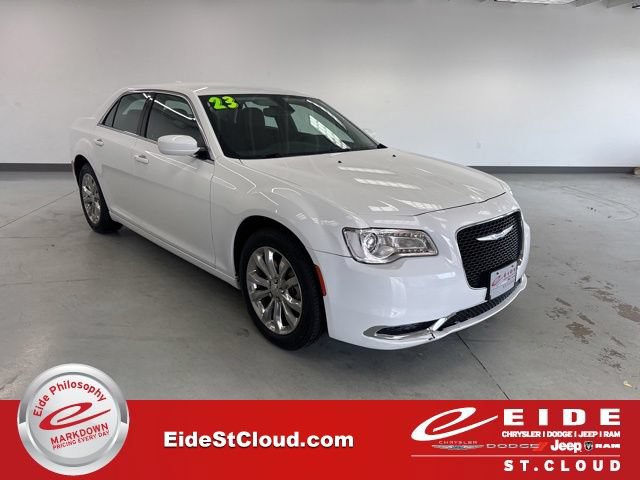 Used 2023 Chrysler 300 Touring