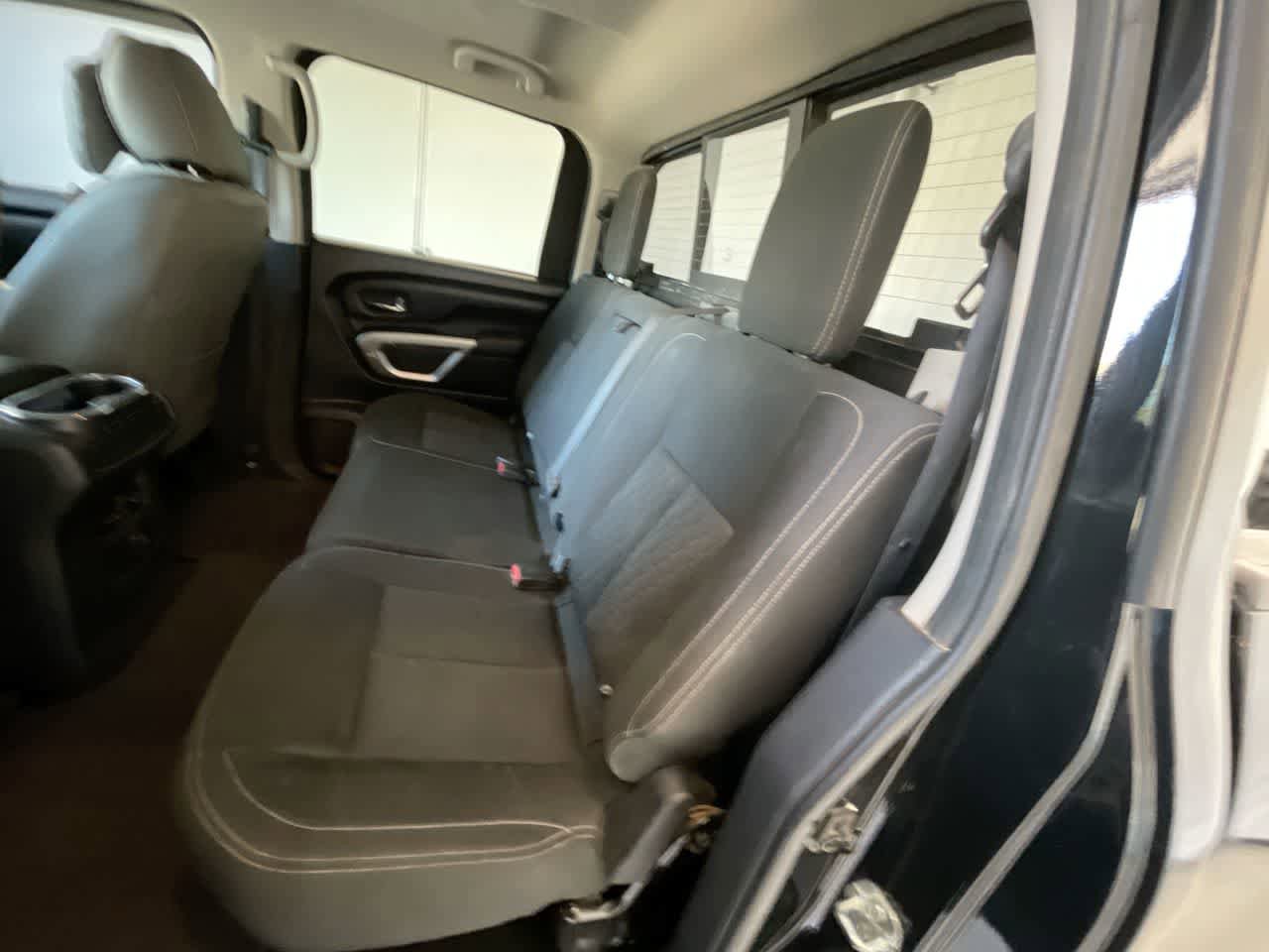 Used 2017 Nissan Titan SV AWD/4WD image 22
