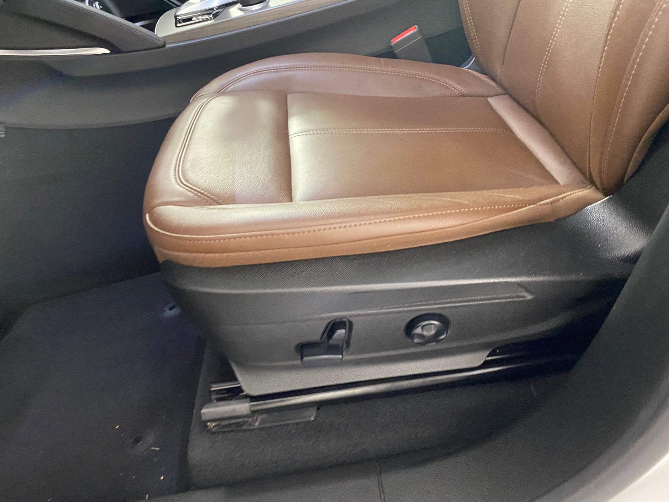 Used 2023 Alfa Romeo Stelvio Ti image 13