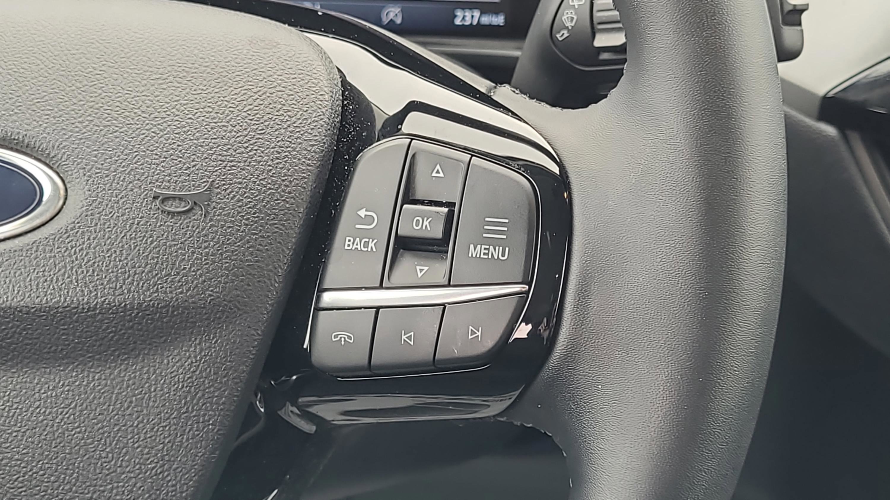 Used 2024 Ford Escape Active w/ Cold Weather Package FWD image 13