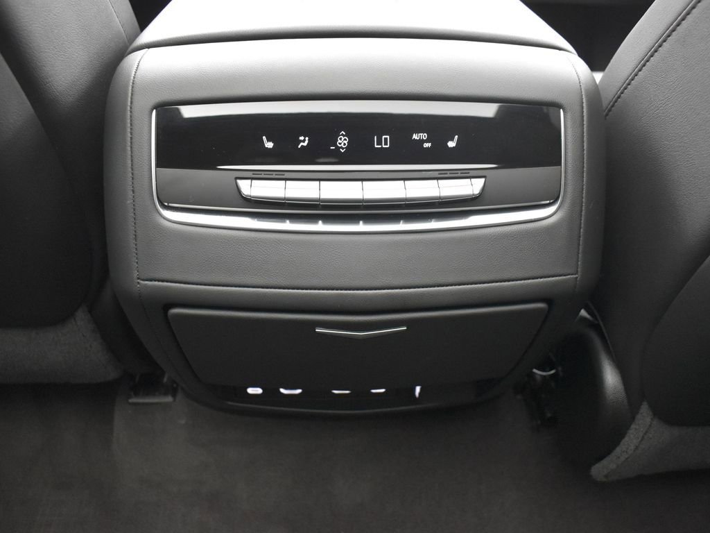 Certified 2024 Cadillac Escalade ESV Premium Luxury w/ Performance Package image 30