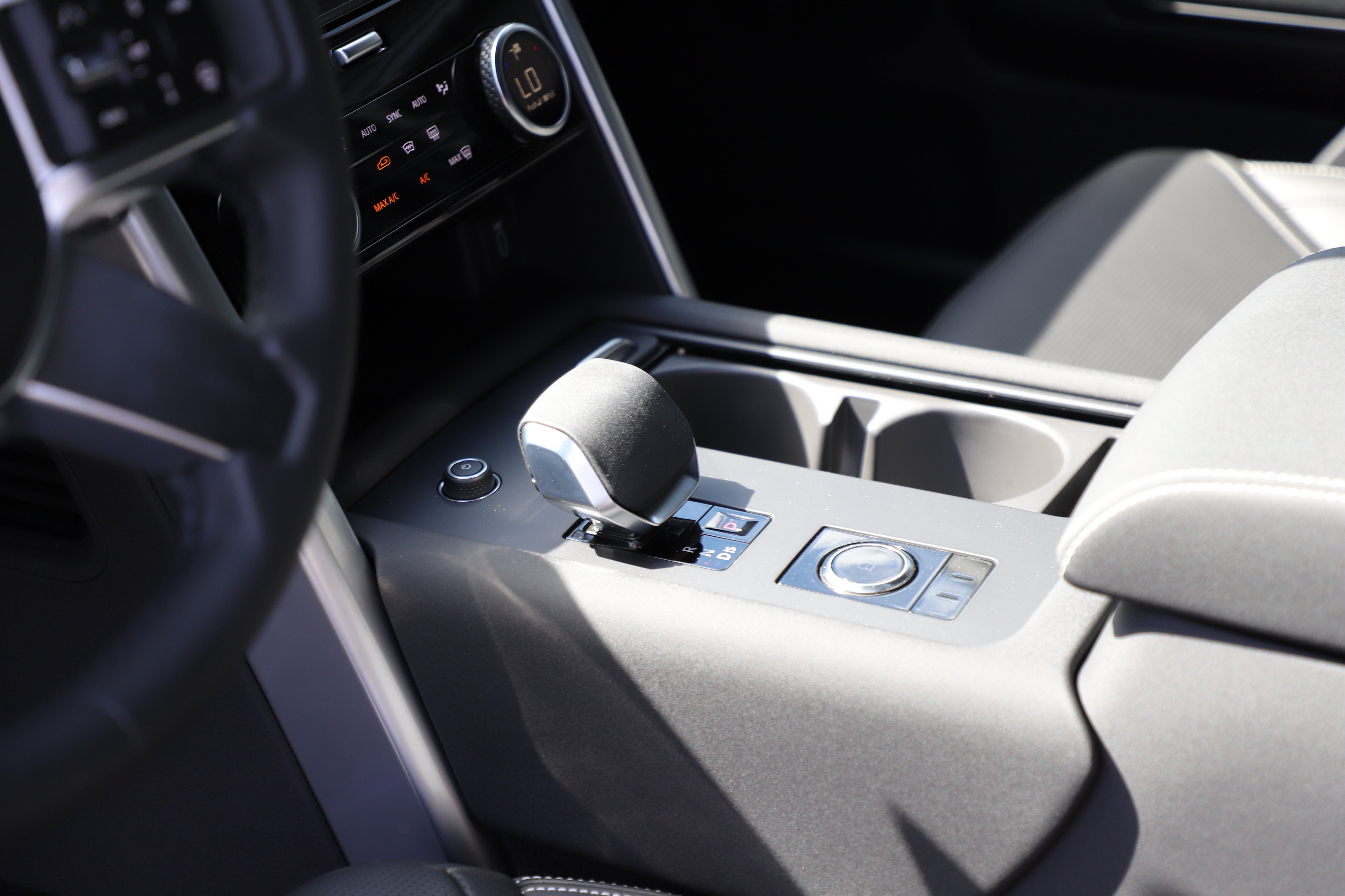 New 2026 Land Rover Discovery Dynamic SE AWD/4WD image 22