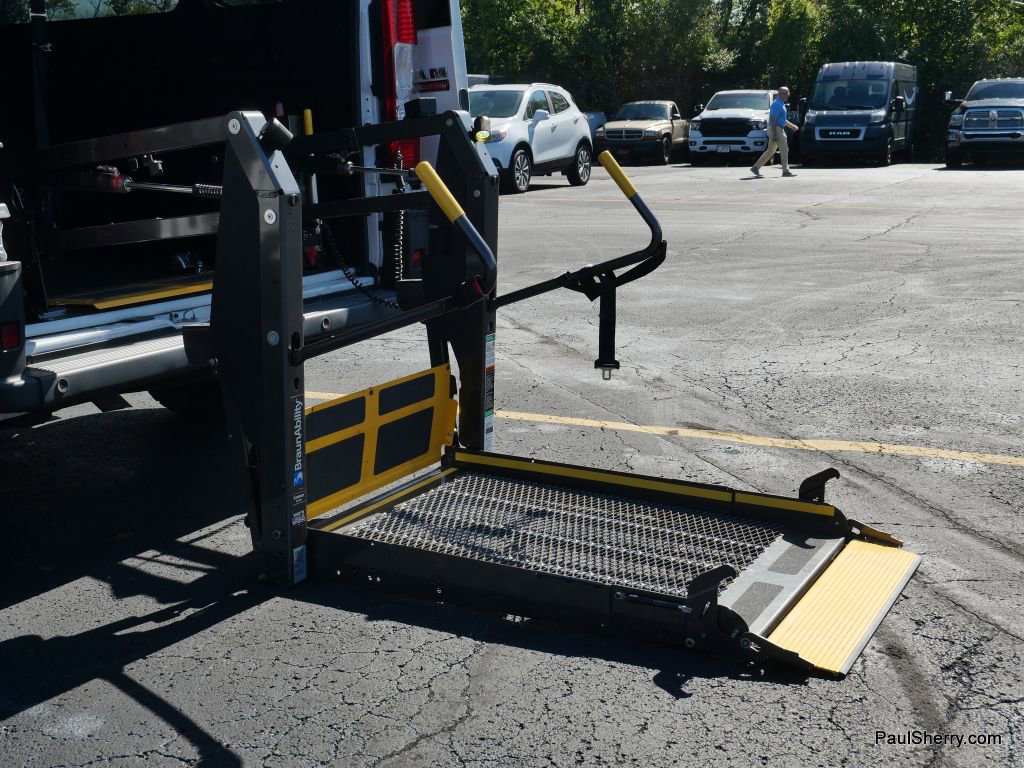 Used 2020 RAM ProMaster 2500 w/ Premium Appearance Group image 9