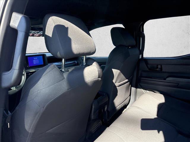 Certified 2025 Toyota Tacoma SR5 AWD/4WD image 21