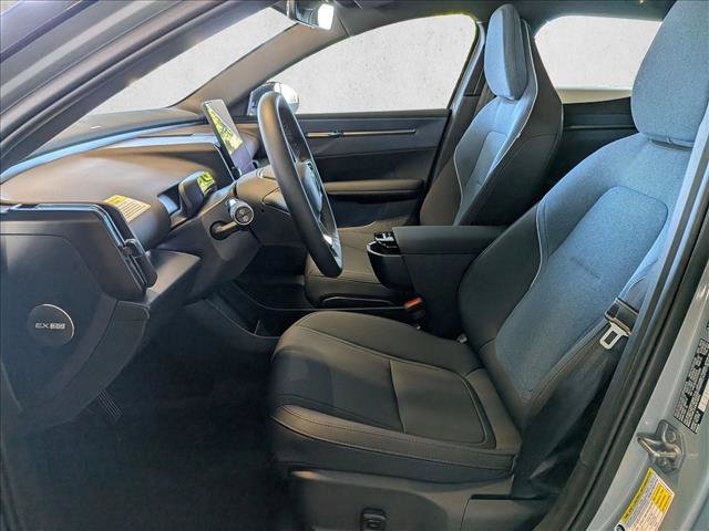 New 2026 Volvo EX30 Plus w/ Protection Package Premier AWD/4WD image 4