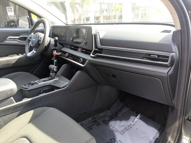 Used 2024 Kia Sportage LX image 30