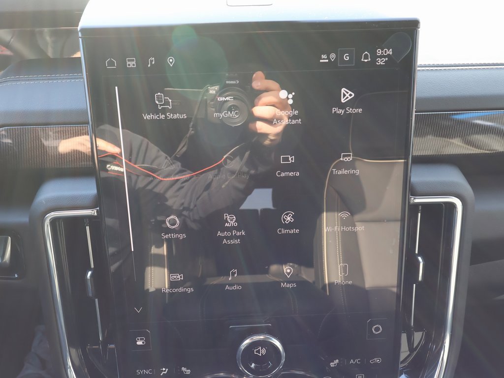 New 2026 GMC Yukon Elevation image 23