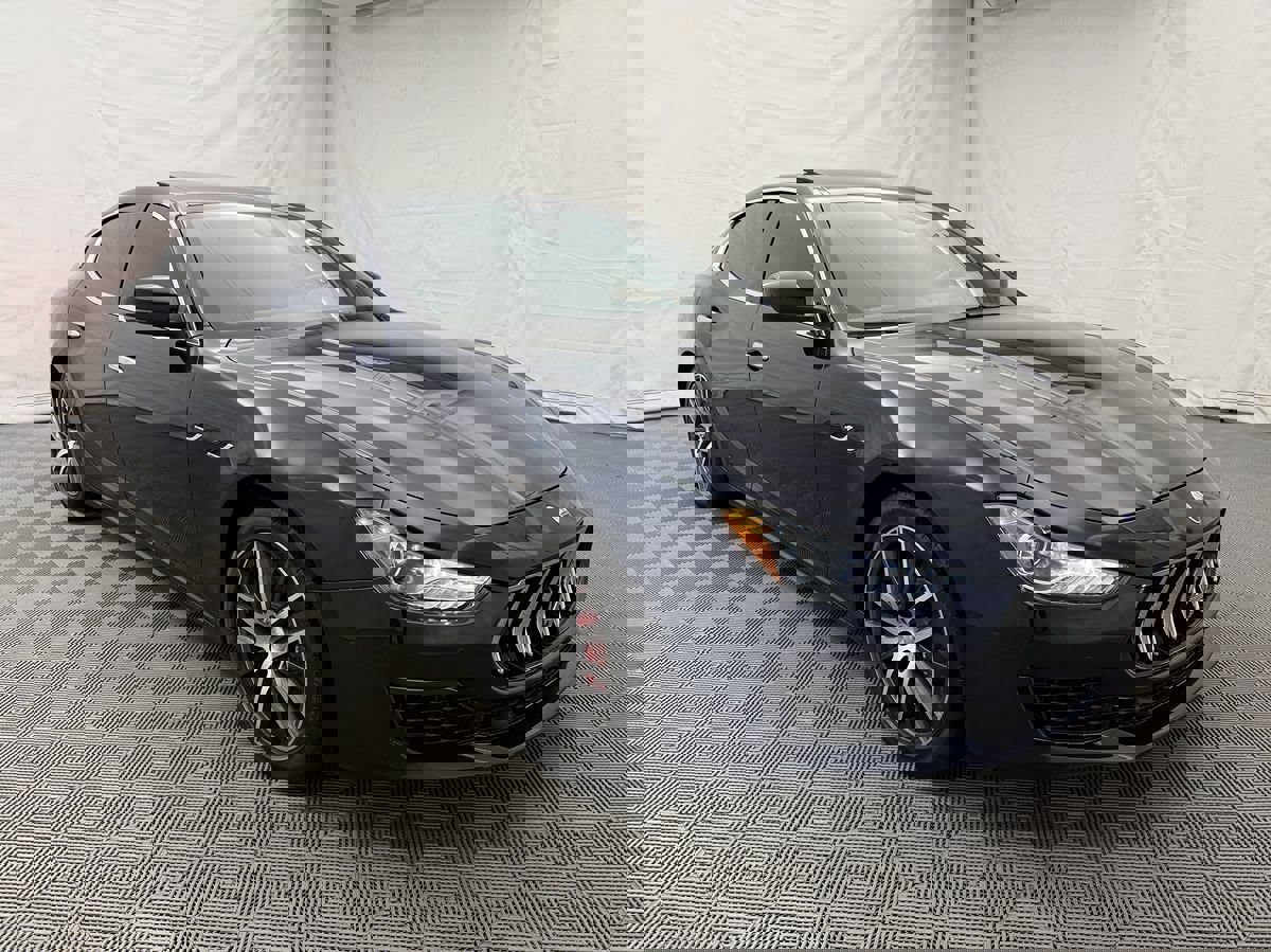 Used 2019 Maserati Ghibli S Q4 image 3