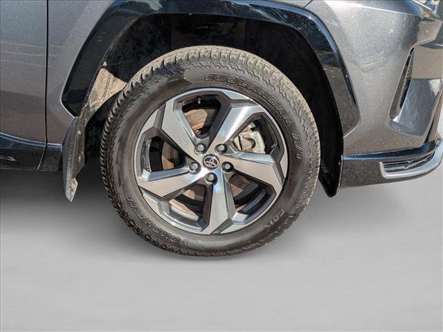 Used 2021 Toyota RAV4 SE w/ Weather & Moonroof Package image 29