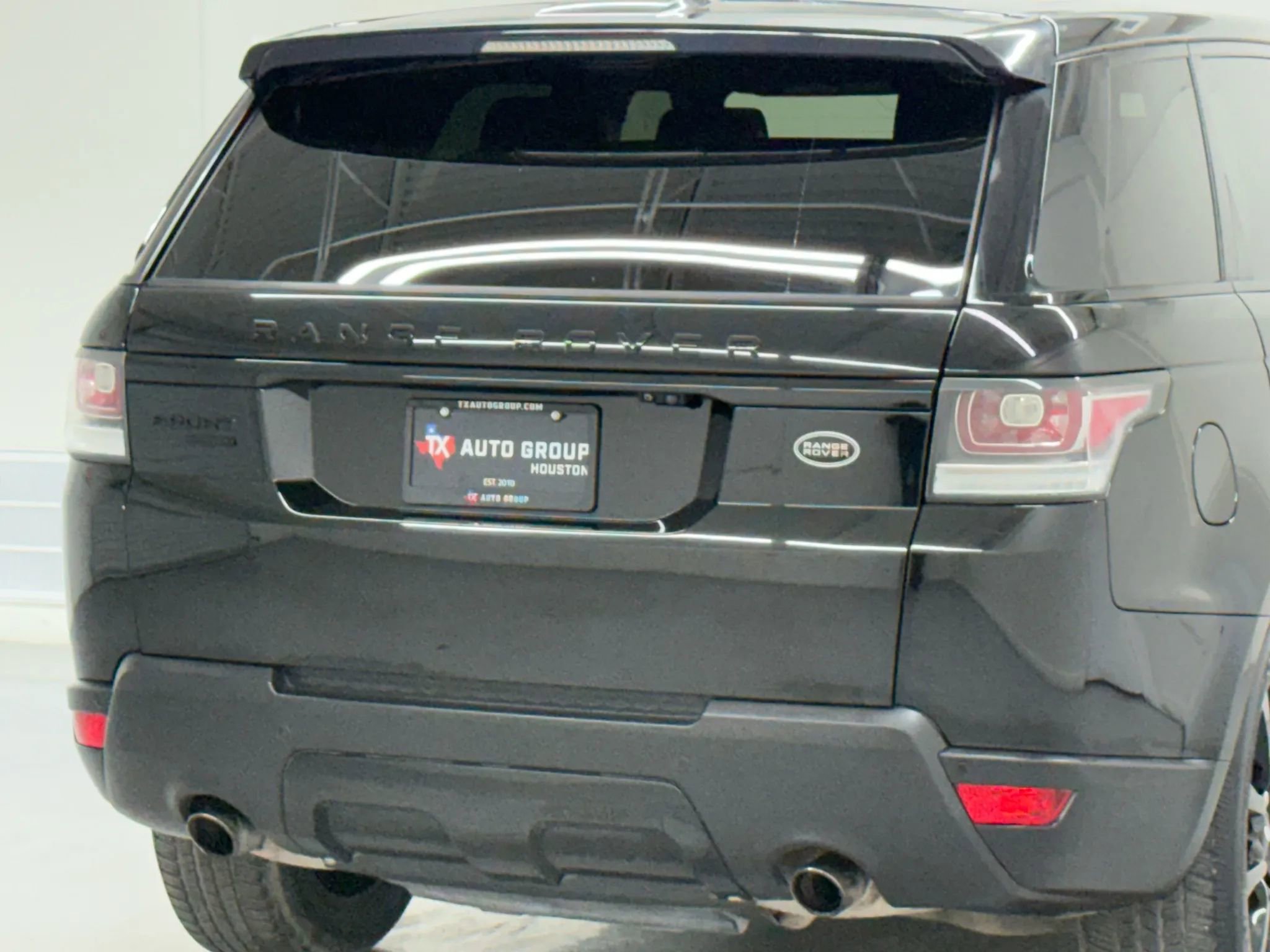 Used 2016 Land Rover Range Rover Sport HSE image 45