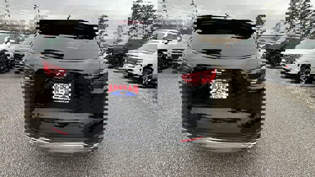 New 2025 Chevrolet Blazer LT w/ Midnight/Sport Edition image 6