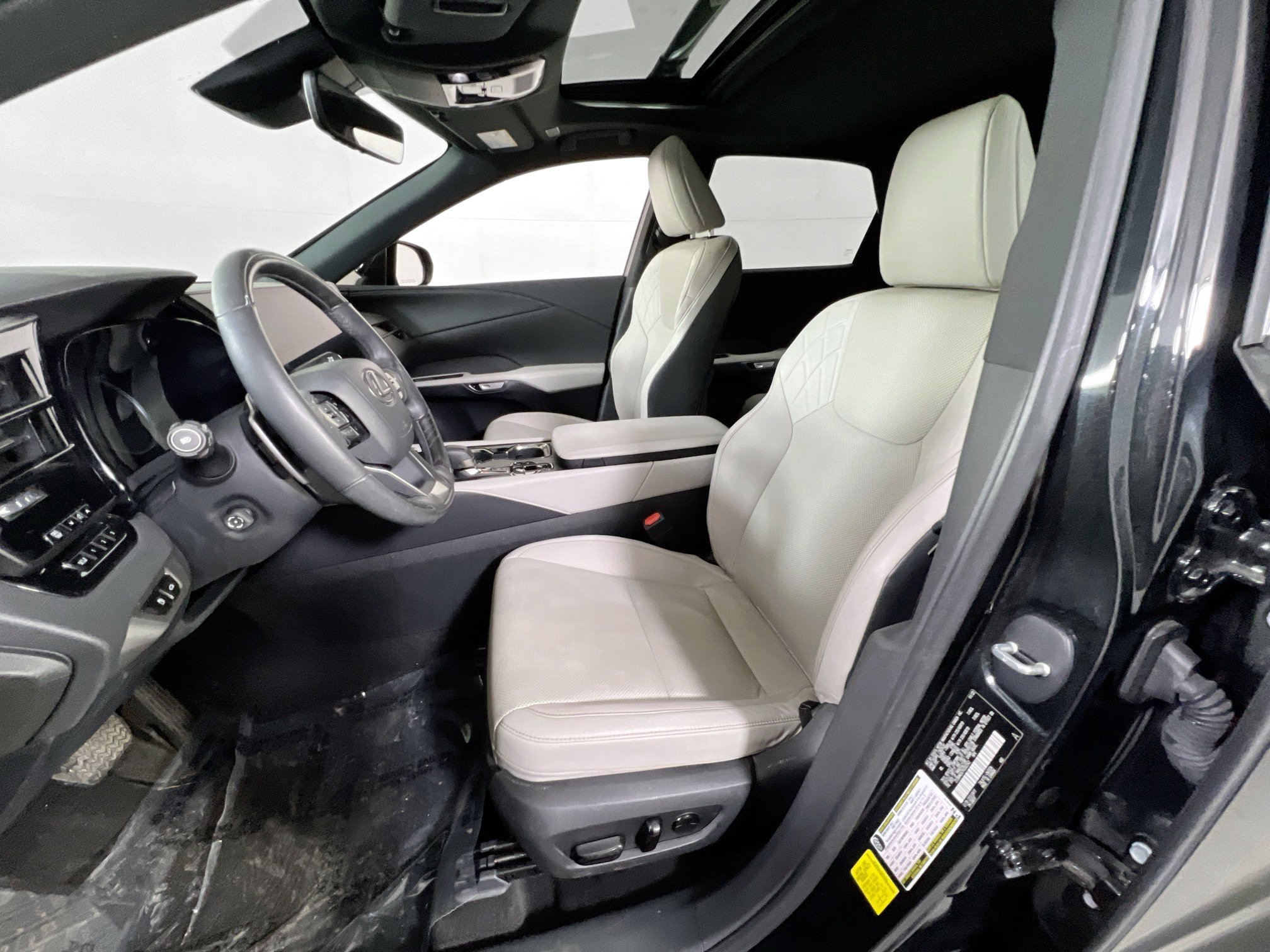 Used 2023 Lexus RX 350 Premium w/ Cold Area Package image 20