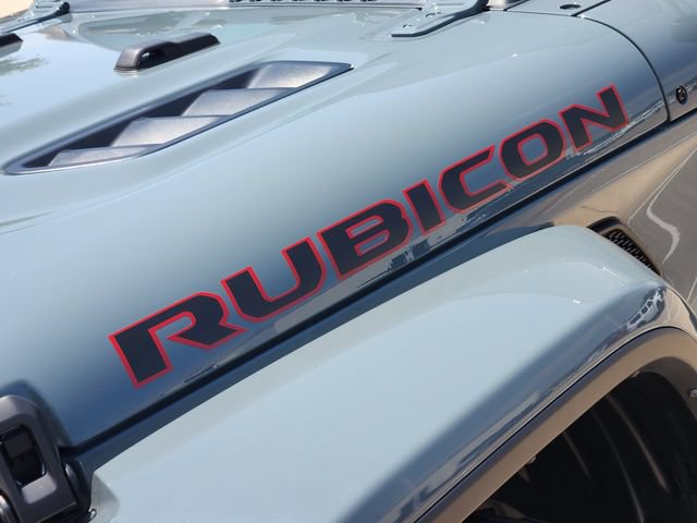 Used 2024 Jeep Gladiator Rubicon AWD/4WD image 9
