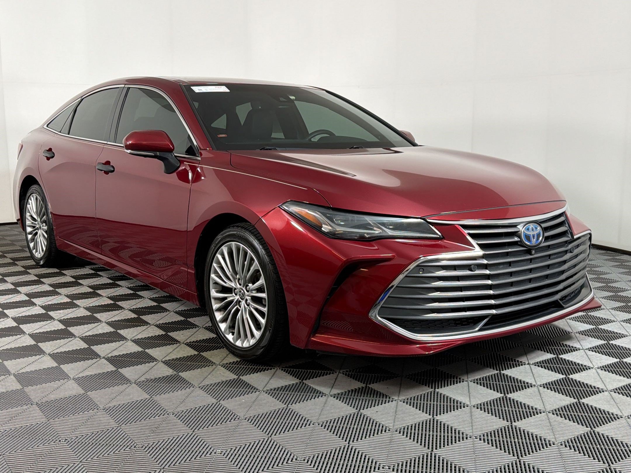 Used 2022 Toyota Avalon Limited w/ Advanced Safety Package FWD image 25