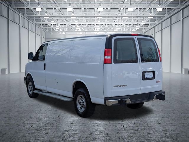 Used 2024 GMC Savana 2500 w/ Driver Convenience Package image 3