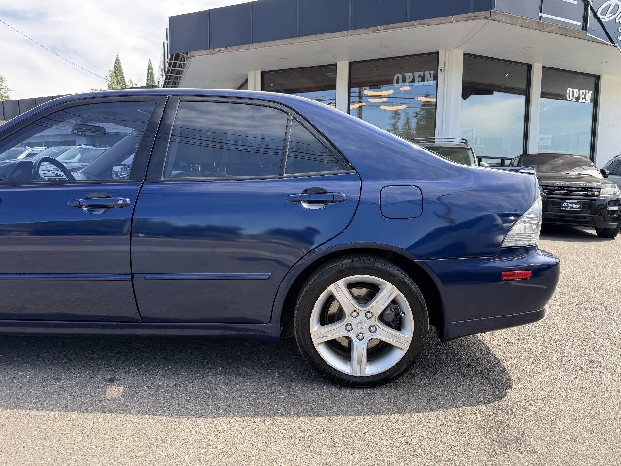 Used 2005 Lexus IS 300 RWD image 11