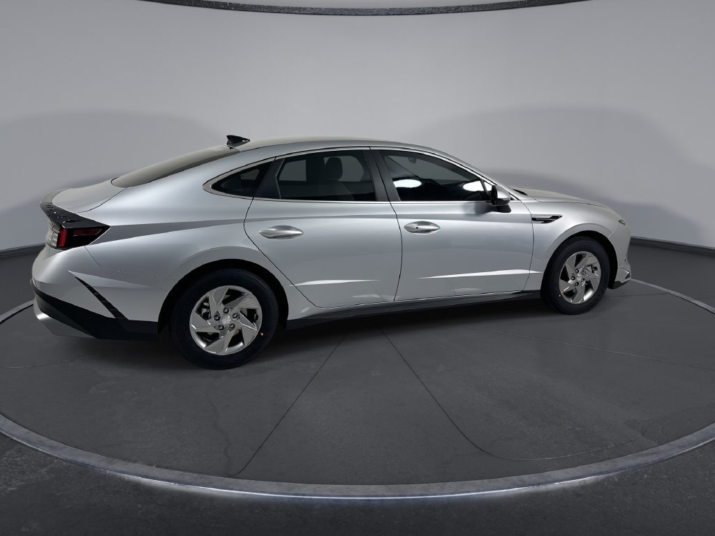 New 2026 Hyundai Sonata SE FWD image 9