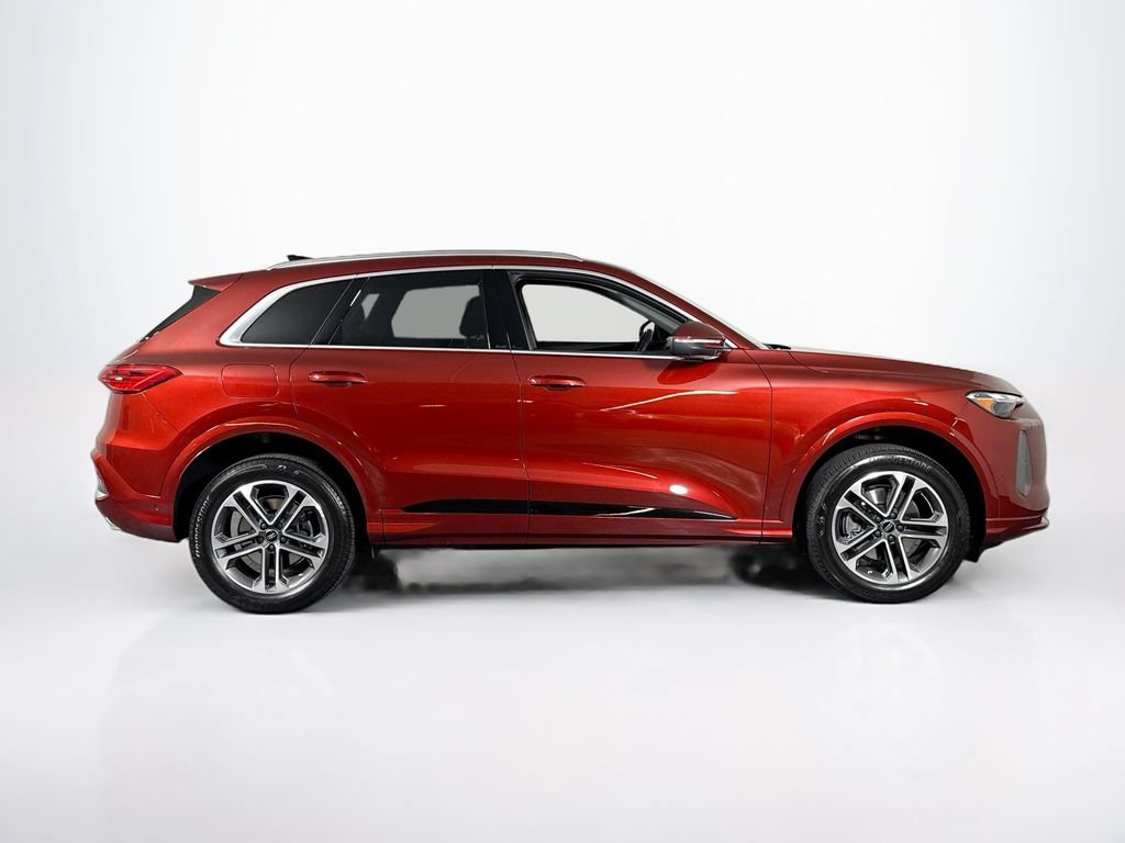 Used 2025 Audi Q5 Premium w/ Convenience Package AWD/4WD image 6
