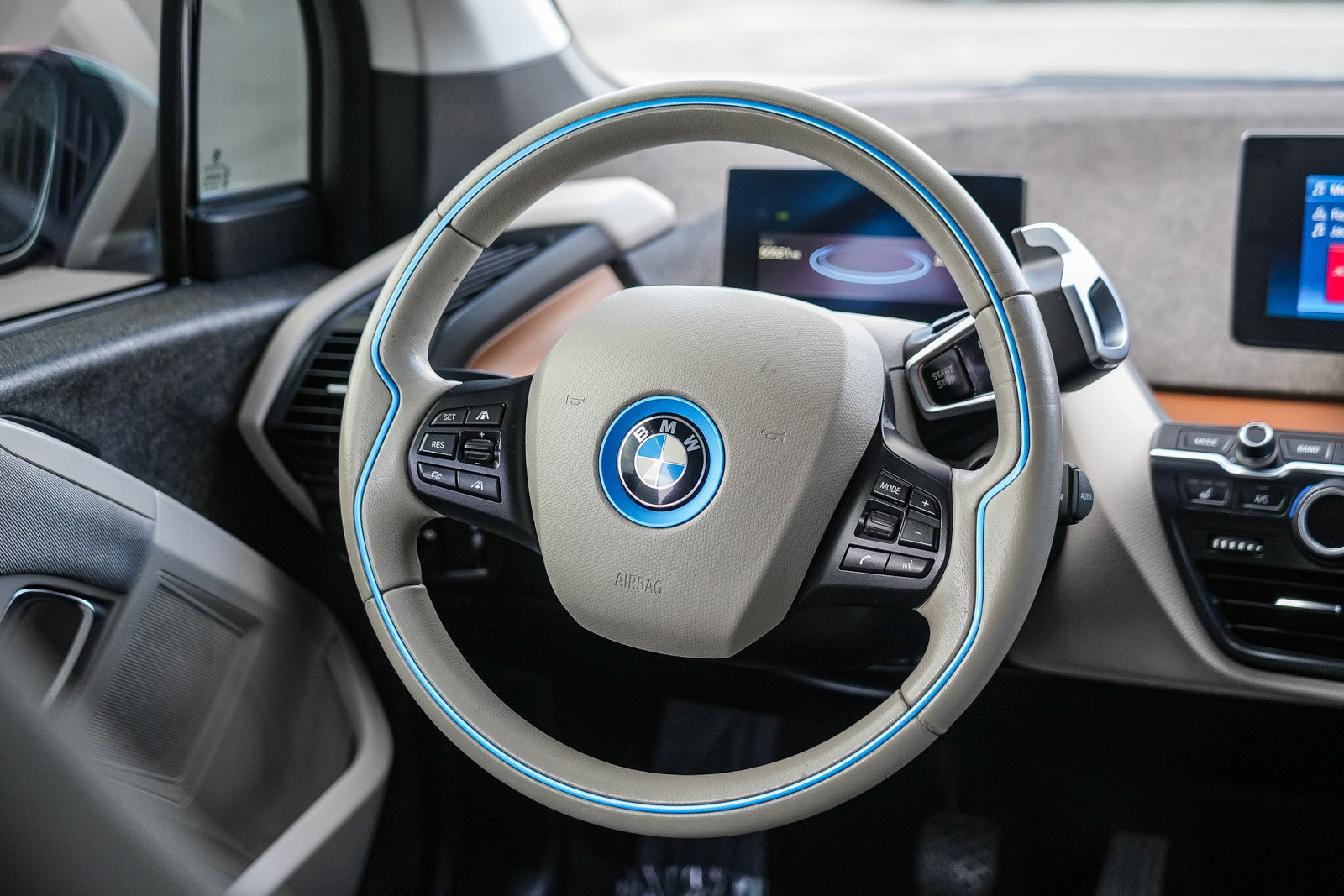 Used 2019 BMW i3 RWD image 15