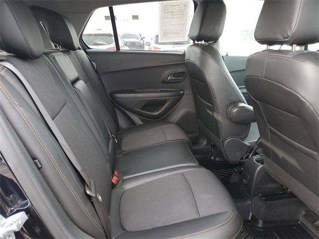 Certified 2022 Chevrolet Trax LT w/ LT Convenience Package image 26