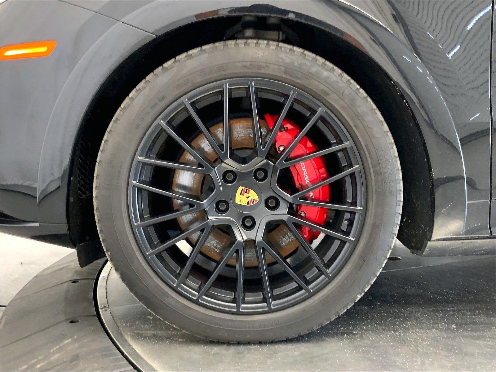 Used 2023 Porsche Cayenne GTS AWD/4WD image 11