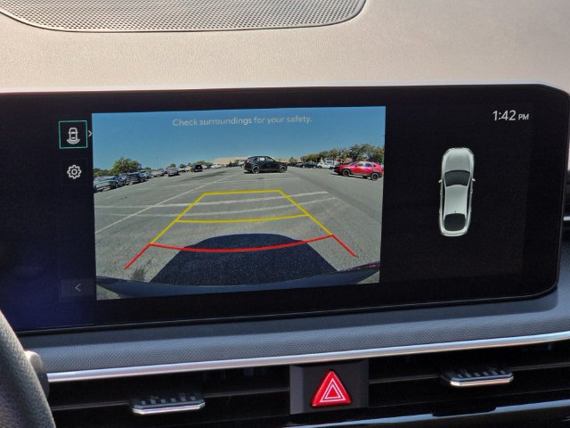 New 2026 Kia K5 LXS FWD image 8
