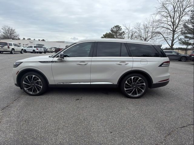 Used 2025 Lincoln Aviator Reserve w/ Equipment Group 201A image 6