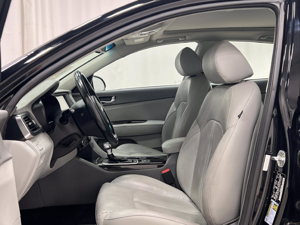 Used 2018 Kia Optima EX w/ Technology Package FWD image 14