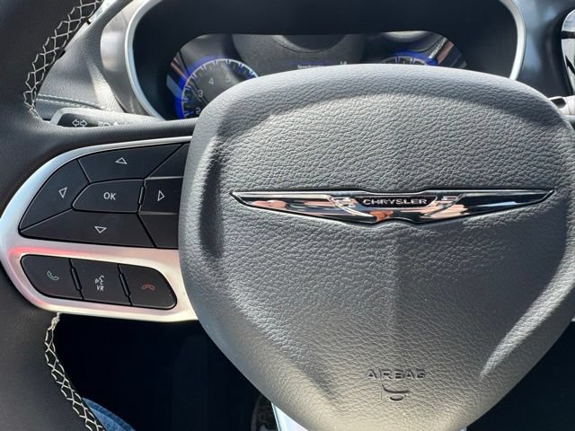 New 2026 Chrysler Pacifica Select FWD image 27