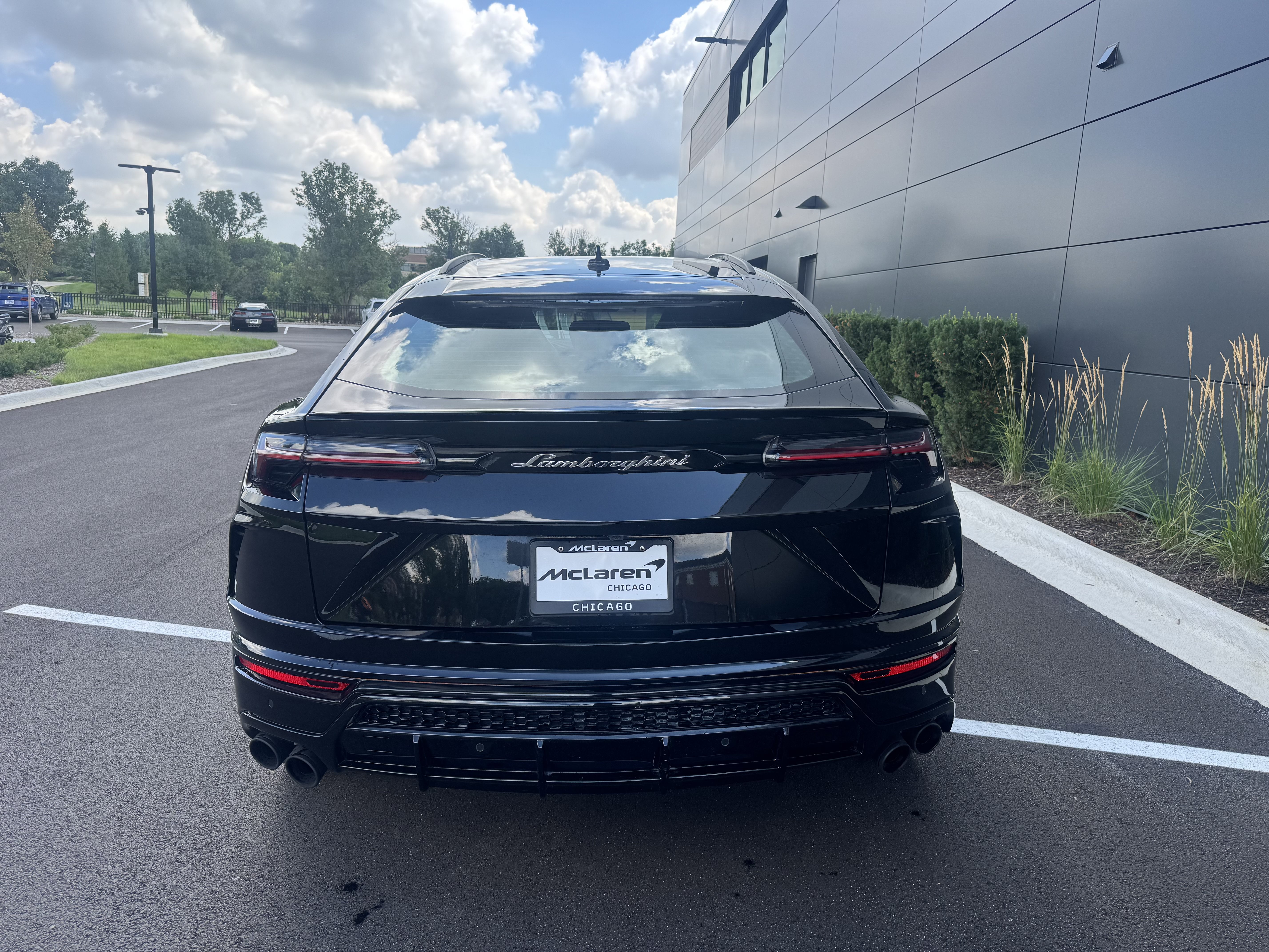 Used 2020 Lamborghini Urus AWD/4WD image 4