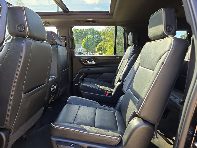 Used 2022 GMC Yukon XL SLT w/ SLT Premium Package AWD/4WD image 21