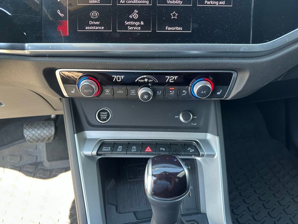 Certified 2025 Audi Q3 2.0T Premium w/ Convenience Package image 20