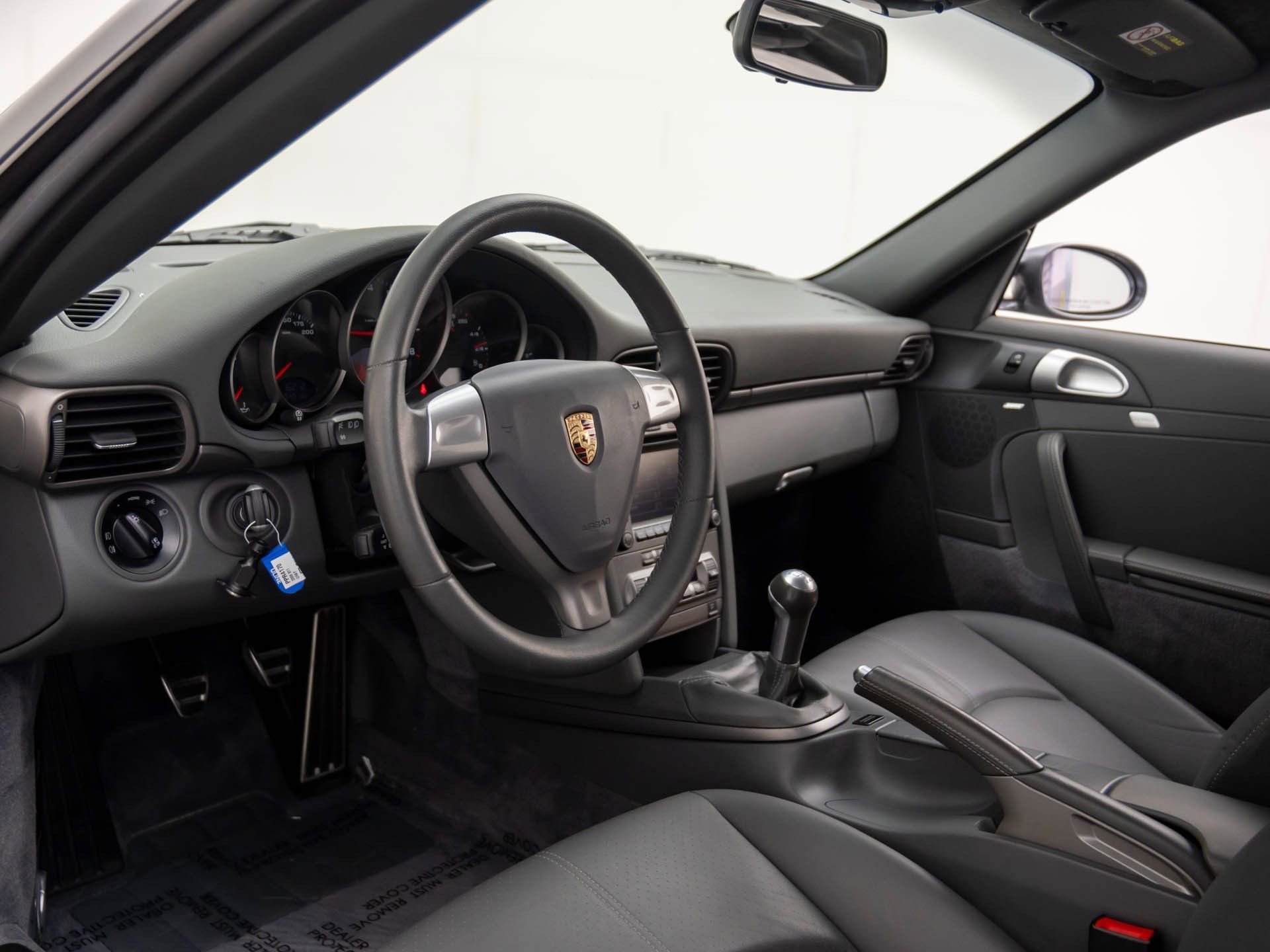 Used 2006 Porsche 911 Carrera 4 video 4