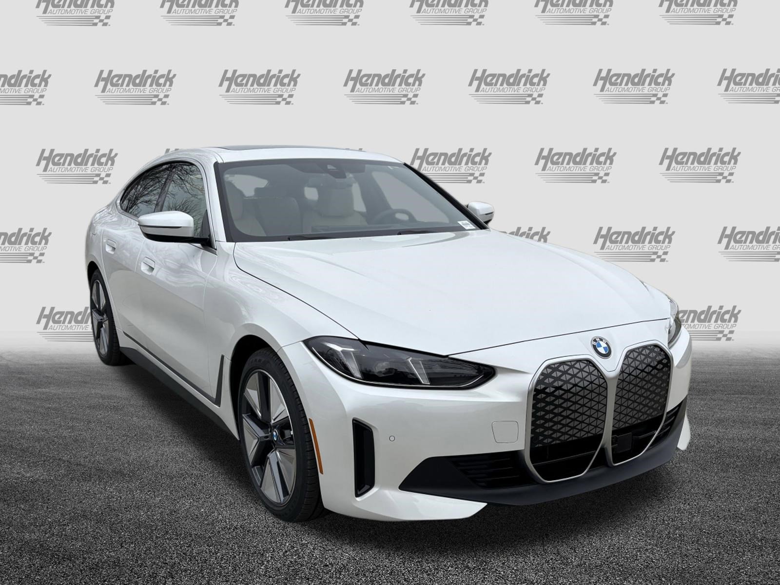 Used 2026 BMW i4 eDrive40 w/ Premium Package RWD image 2