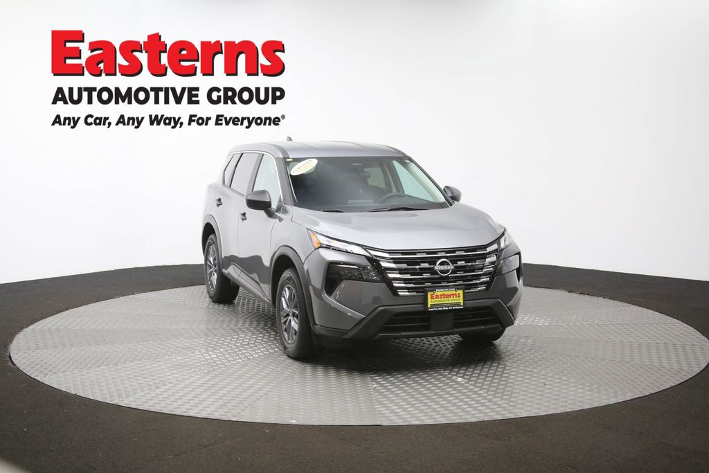 Used 2024 Nissan Rogue S image 52