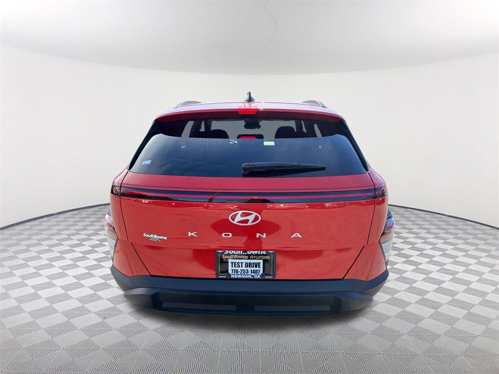 Used 2025 Hyundai Kona SEL image 6