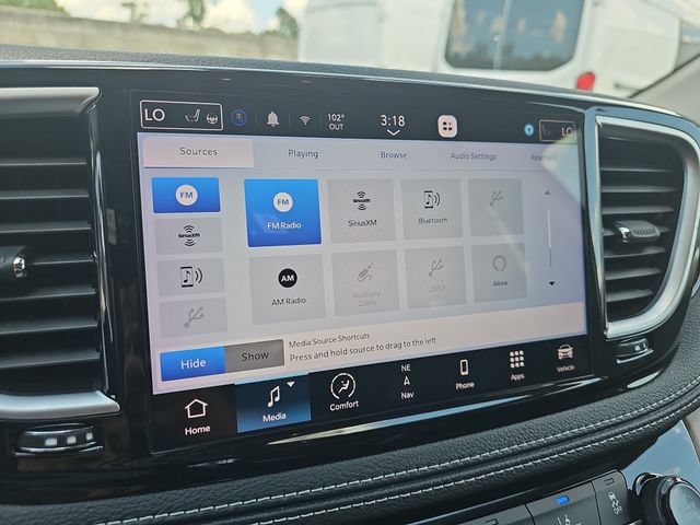 Used 2023 Chrysler Pacifica Limited w/ Uconnect Theater Family Group AWD/4WD image 28
