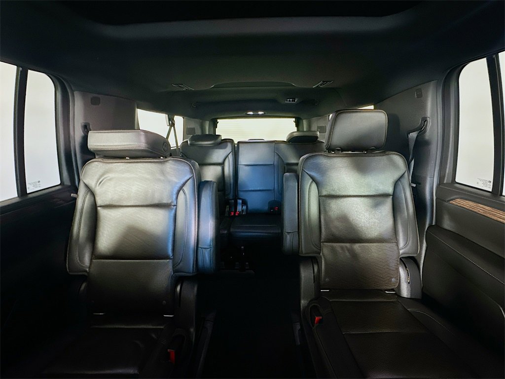 Used 2021 Chevrolet Suburban High Country w/ Premium Package image 13