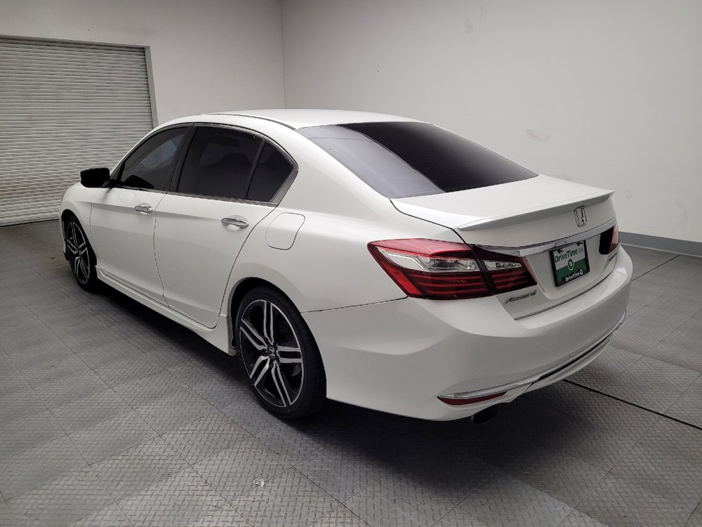 Used 2017 Honda Accord Sport image 5