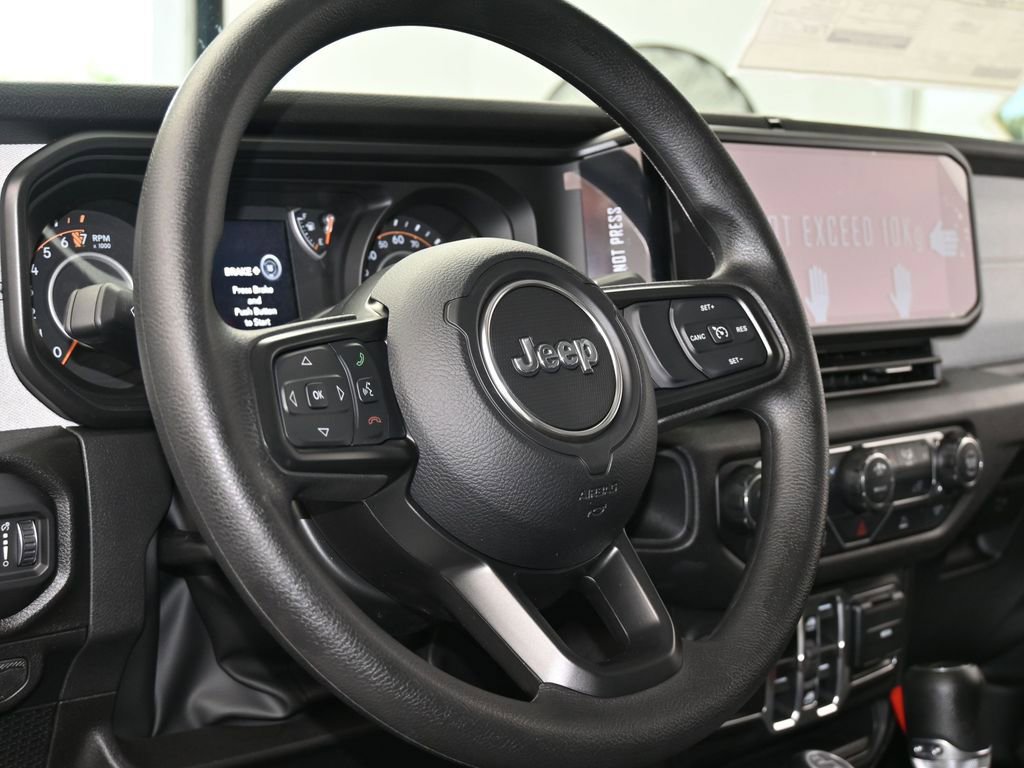 New 2026 Jeep Gladiator Sport AWD/4WD image 13